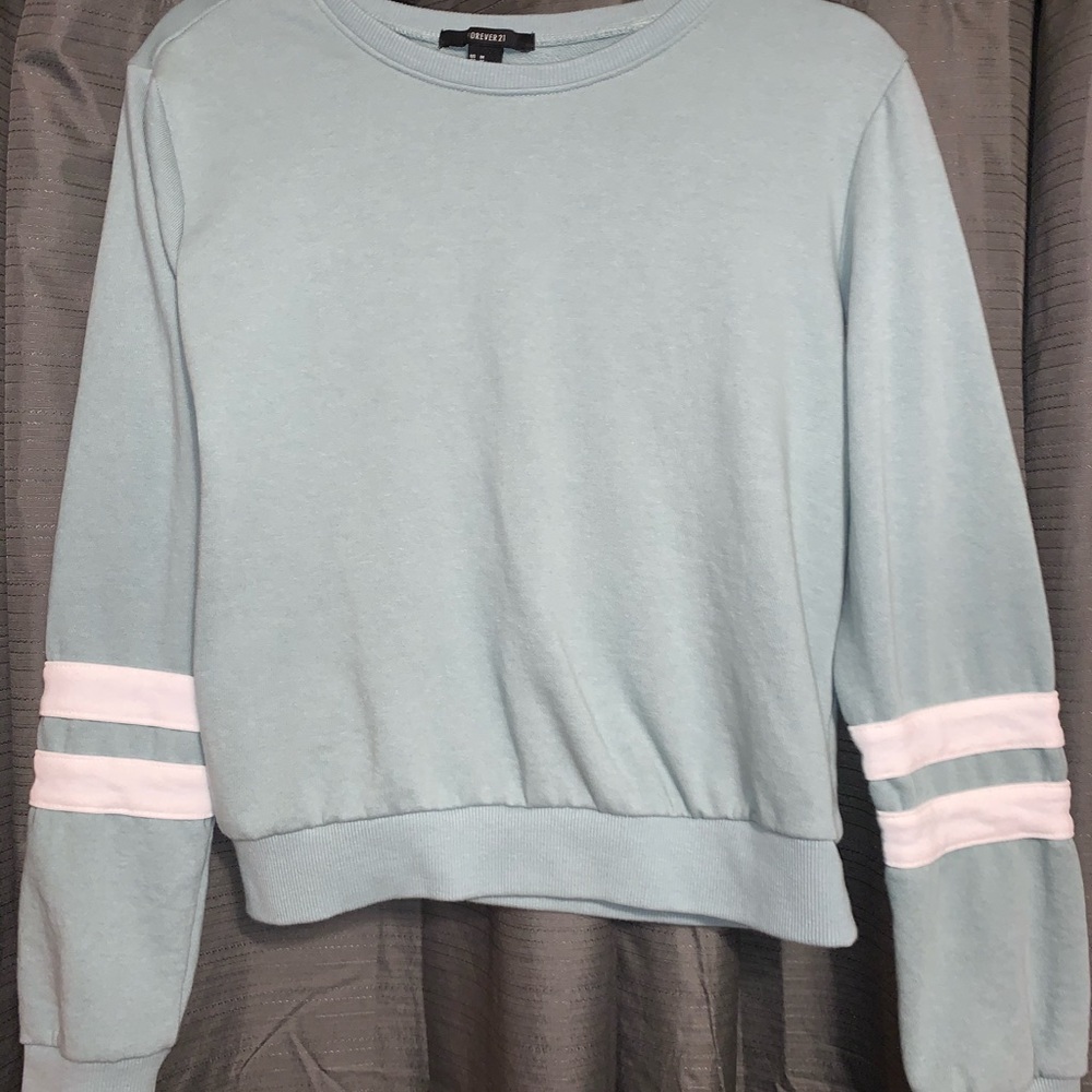 Forever 21 crewneck sweater